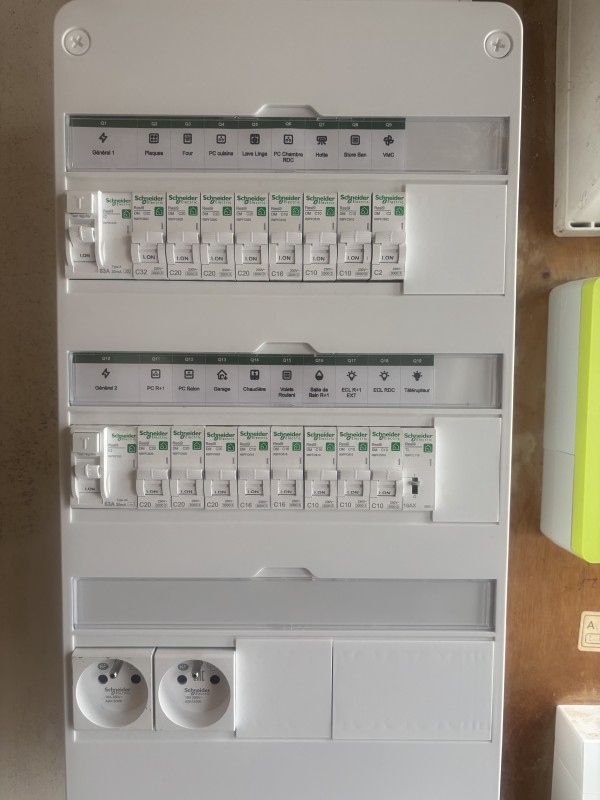 Remplacement tableau électrique à Eysines proche de Bordeaux