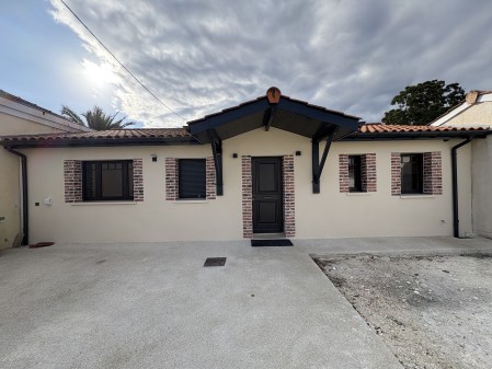 Notre zone d'activité pour ce service Solution de diffusion sans fil avec Miracast, AirPlay et ClickShare pour partager vos présentations sans bug ni latence en environnement professionnel